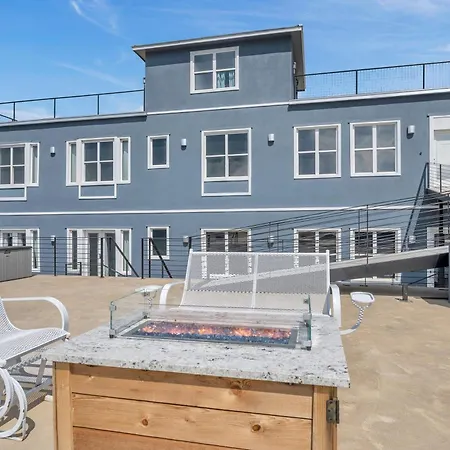 Waterfront House With Boat And Jet Ski Slips And Pet Friendly